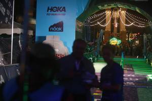 BIB: 
                            <button type="button" onclick="openModal(26274943)" class="btn btn-primary btn-sm float-right btn-popup" data-toggle="modal" data-target=".modal-high-quality">
                        <i class="fas fa-shopping-cart"></i> Add to Cart
                    </button>
                                            <button type="button" onclick="isThisMe(26274943, true)" class="btn btn-success btn-sm float-right btn-popup btn-isme hidden" data-toggle="tooltip" data-placement="bottom" title="นี่คือรูปของคุณใช่ไหม คลิกที่นี่เพื่อเอาเข้าอัลบั้ม">
                        <i class="fas fa-plus"></i> Add to album
                    </button>
                    <button type="button" onclick="isThisMe(26274943, false)" class="btn btn-warning btn-sm float-right btn-popup btn-isnotme hidden">
                        <i class="fas fa-ban"></i> Remove from album
                    </button>